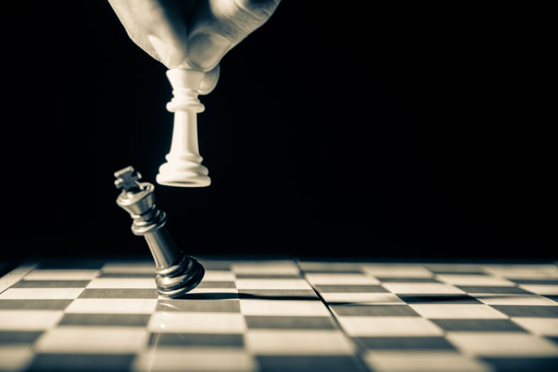 Navigating the Competitive Landscape: Strategies for Independent Insurance Agents in the Face of Direct Carrier Competition