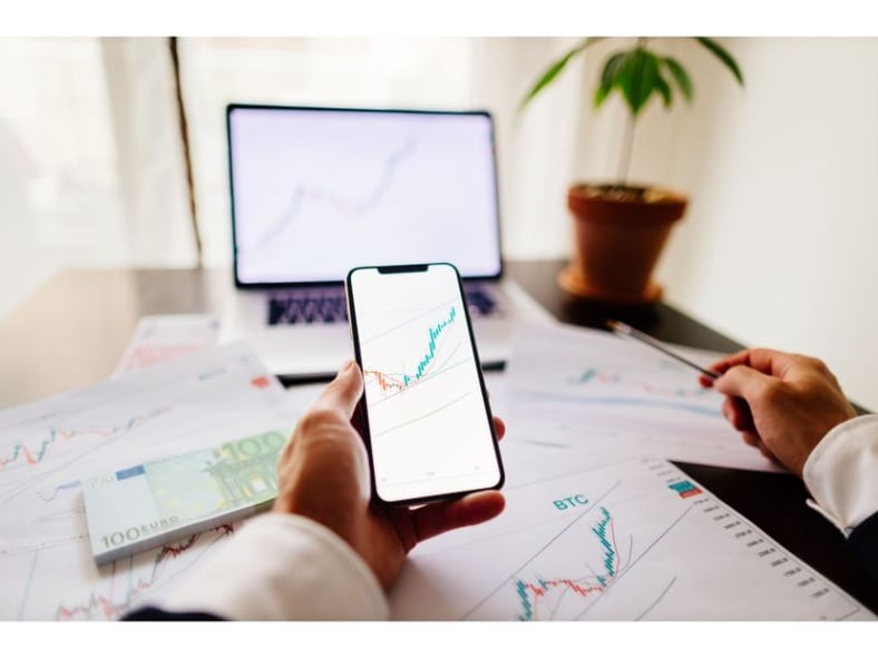 Insurance Industry Trends and Insights To Consider in 2022