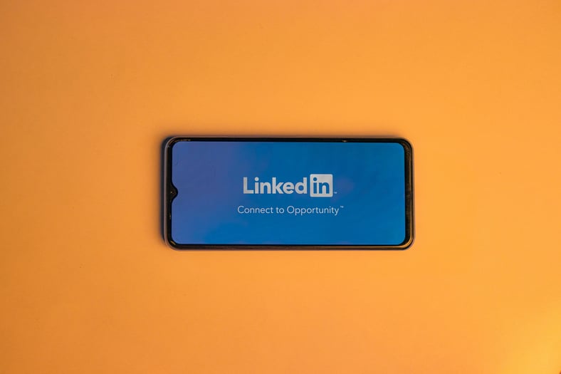 How Independent Insurance Agents Can Thrive Under LinkedIn’s New Algorithm